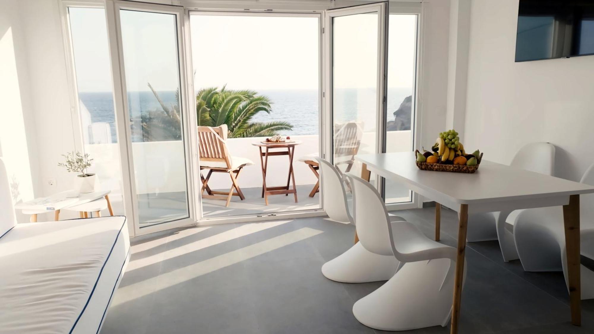 Peaceful Seafront Retreat In Santorini -Sonus Mare Beach Houses Vourvoúlos Eksteriør bilde