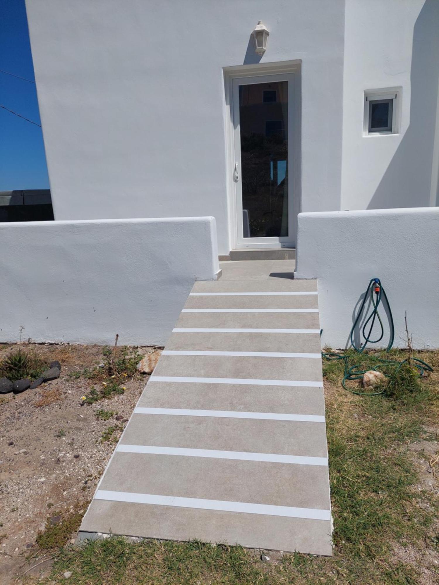 Peaceful Seafront Retreat In Santorini -Sonus Mare Beach Houses Vourvoúlos Eksteriør bilde